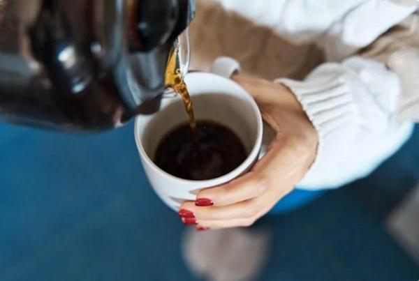 آیا نوشیدن قهوه بر فشار خون تاثیر می گذارد؟
