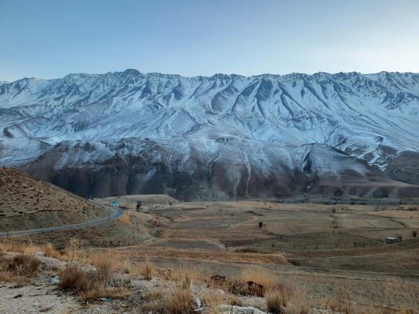 ببینید ، رخت سفید زمستان بر کوه های جاده فیروزکوه ، هراز